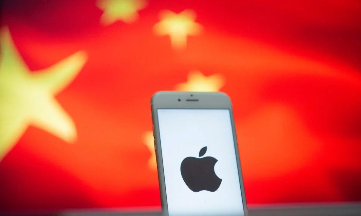 Apple’s AI Gamble in China: Partnering with Alibaba to Take on Huawei